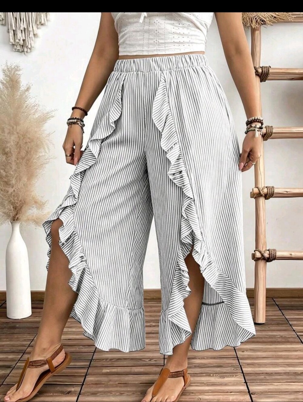 Weeklong Plus Size Women Floral Pattern Vacation Slit Ruffle Hem Wide Leg Pants